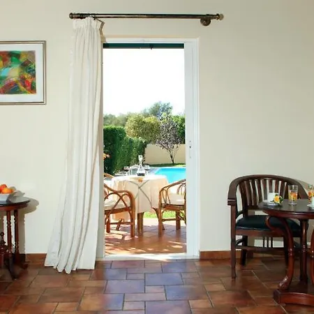 Villa Kydonies *