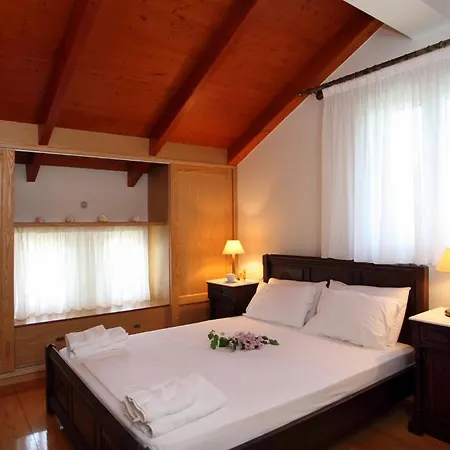 Kydonies Villa *
